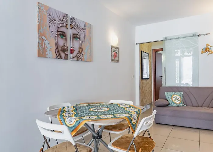 Catania Comfy & Central Apartment X3!